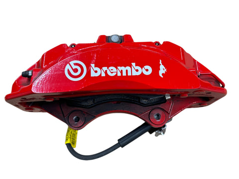 Front 6-Piston Brembo Brakes