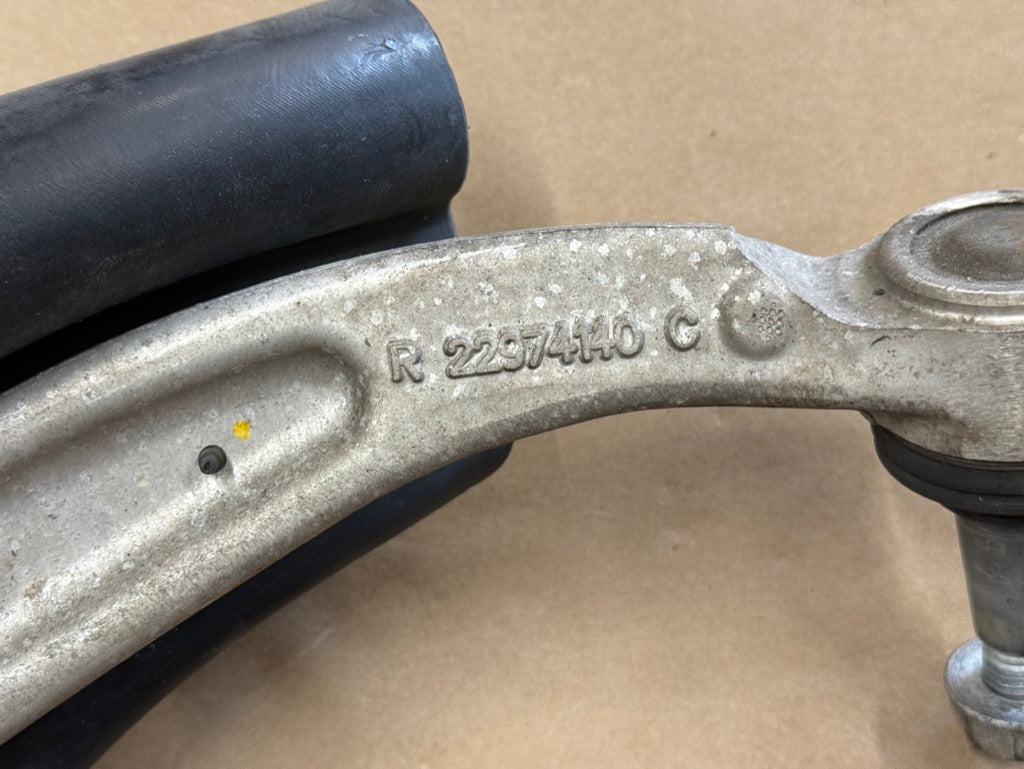 2016-2023 Chevrolet Camaro SS RH Passenger Side Front Control Arms