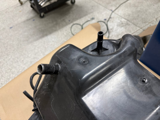 2023-2025 Ford F-250 Super Duty 6.7L DPF Diesel Exhaust Fluid Tank Pump