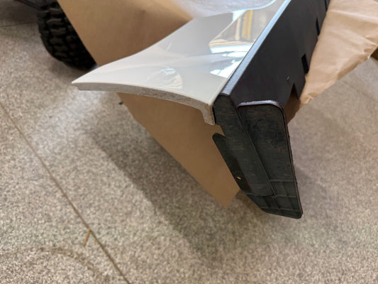 2015-2023 Ford Mustang GT V6 RH Passenger Side Skirt Molding "YZ"