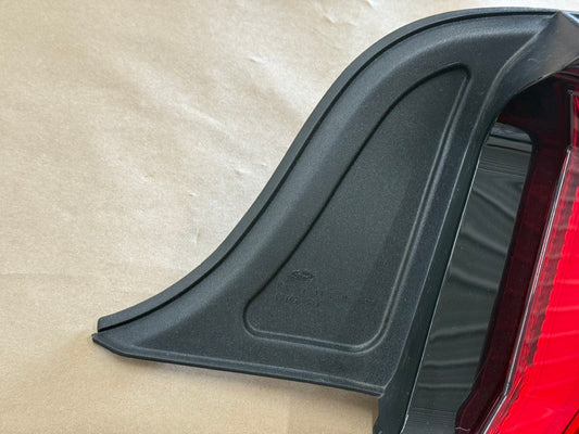 2018-2023 Ford Mustang GT V6 EcoBoost Tail Light RH Passenger Side LED