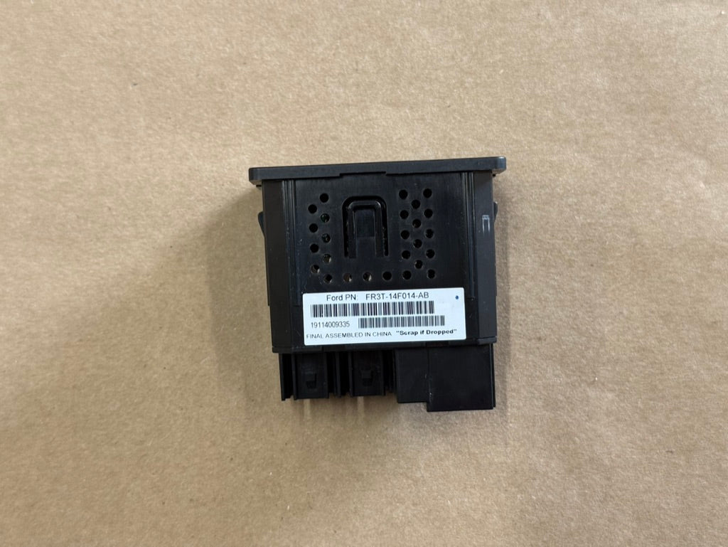 2015 Ford Mustang GT Ecoboost USB Port OEM 15-17