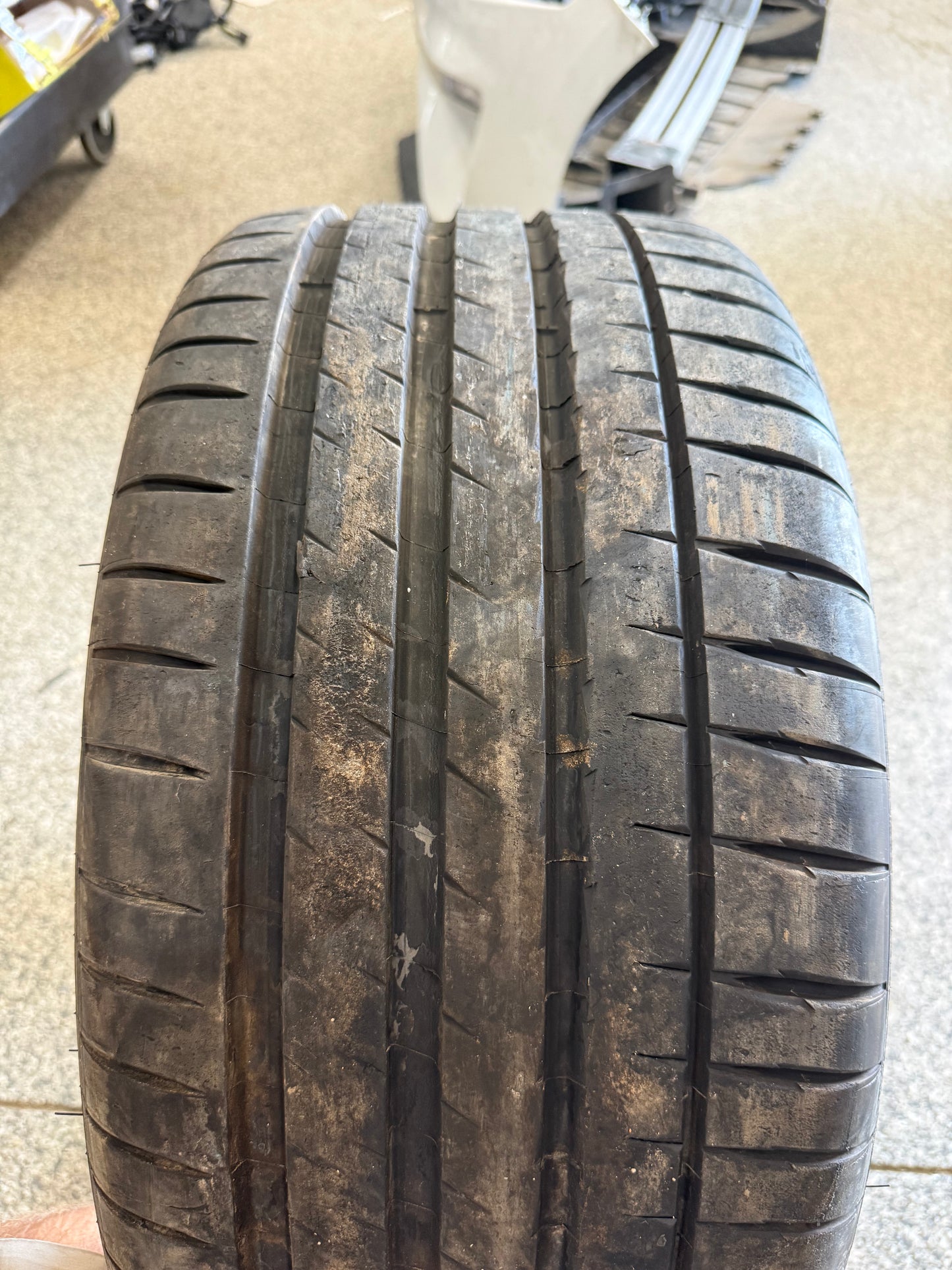 Michelin Pilot Sport 4 S 255/40/ZR19 Tire