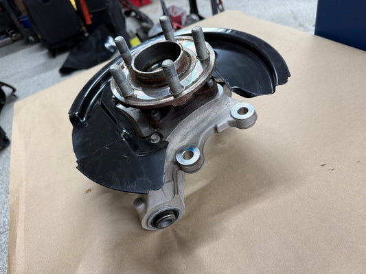 2015-2023 Ford Mustang 5.0 GT LH Driver Side Rear Spindle Knuckle Hub