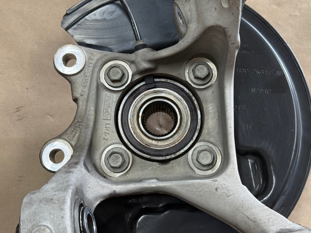 2015-2023 Ford Mustang 5.0 GT LH Driver Side Rear Spindle Knuckle Hub