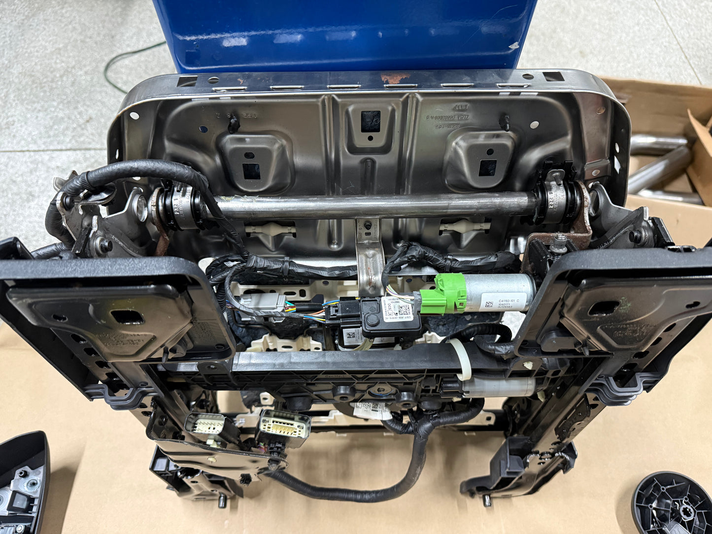 2018-2023 Ford Mustang RH Passenger Side Electric Power Seat Track Heat/Cool