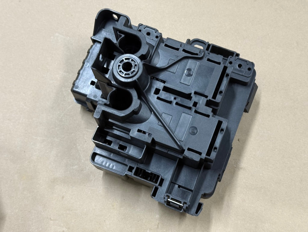 2024-2026 Ford Mustang GT Engine Bay Fuse Box Under Hood