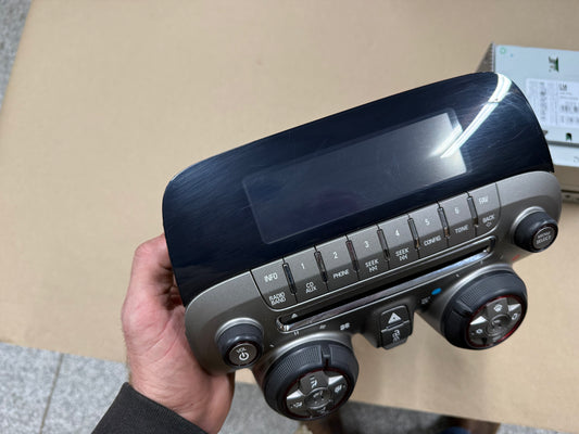 2010-2015 Chevrolet Camaro SS Radio Face Plate Head Unit GM