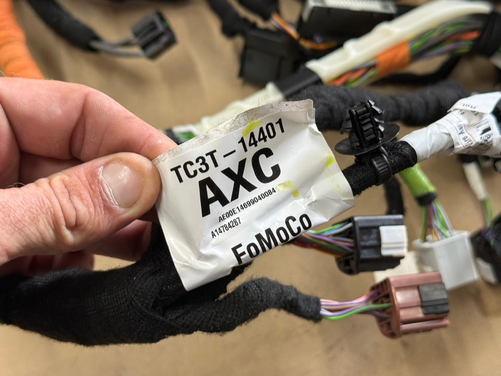 2026 Ford F-250 F-350 Super Duty 7.3 Interior Dash Wiring Harness TC3T-14401-AXC