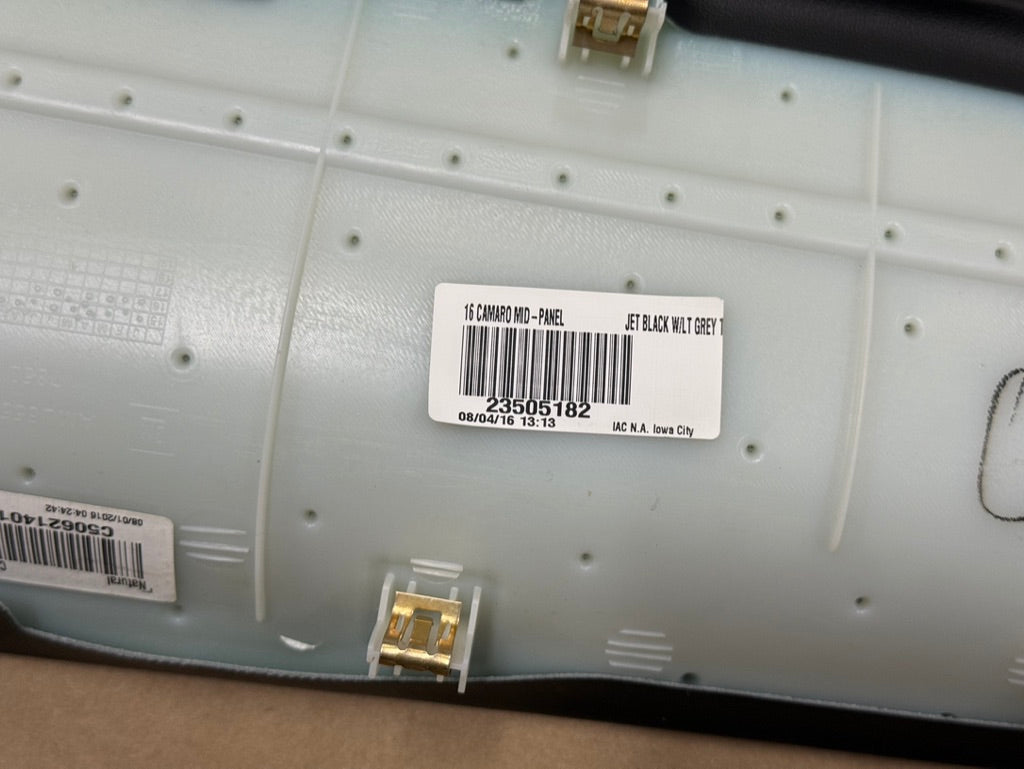 2016-2024 Chevrolet Camaro SS Dash Vent trim - GM