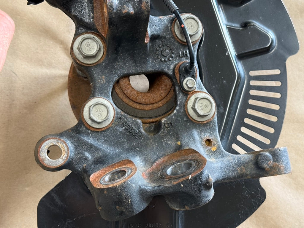 2024-2026 Ford Mustang GT LH Driver Side Front Spindle Knuckle Hub