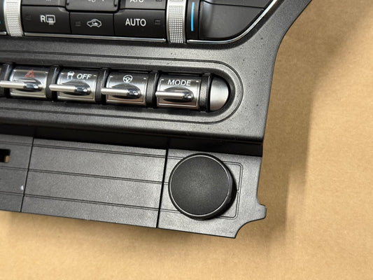 2020 Ford Mustang GT Touch Screen, Face Plate, Radio, Module USB Port