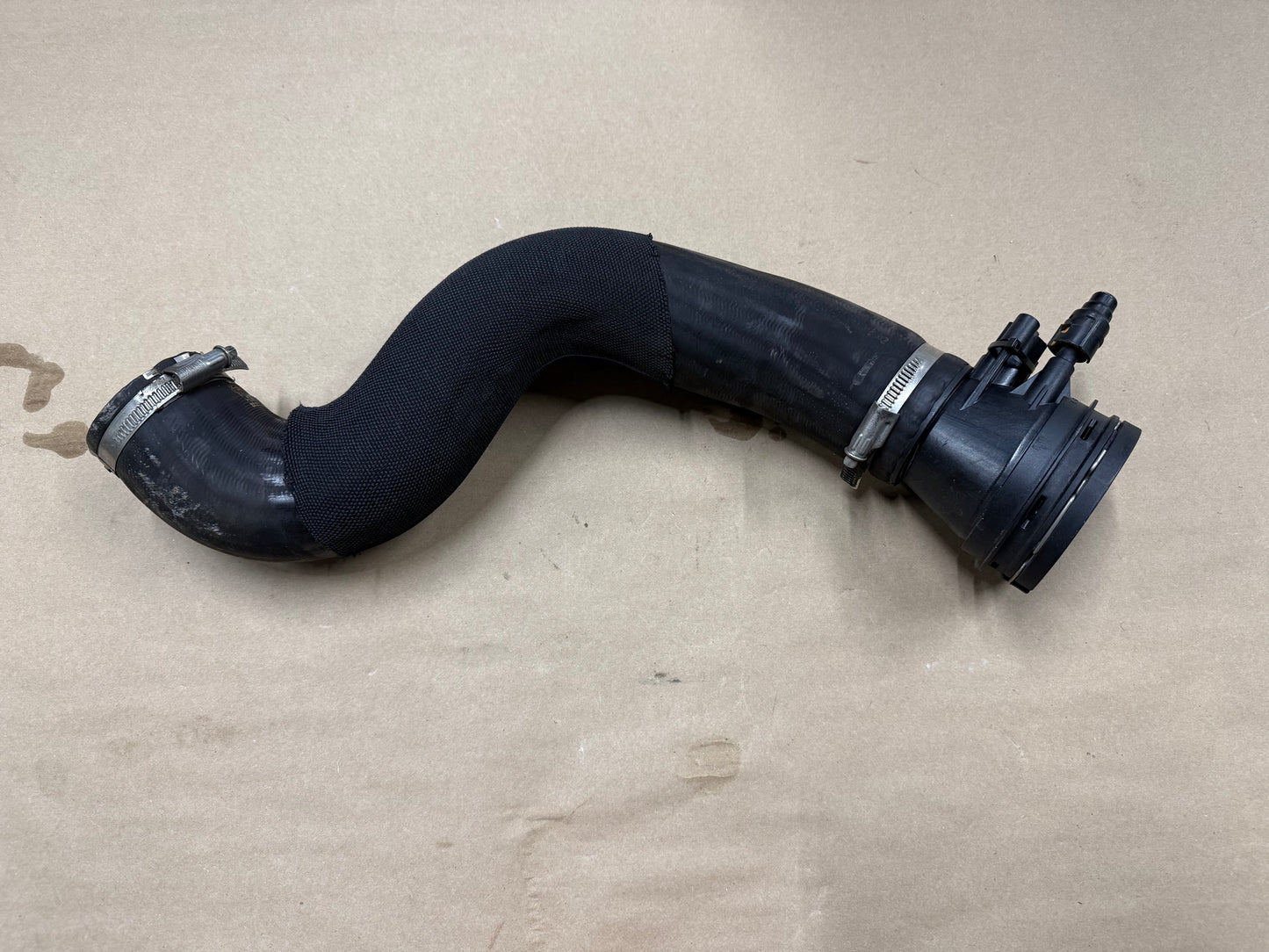2023-2025 Ford F-250 F-350 Super Duty 6.7L Intercooler Outlet Tube Hose