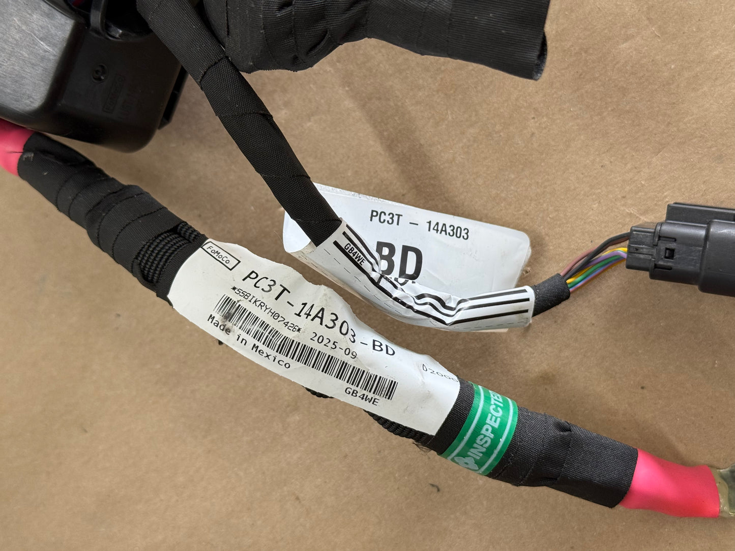 2023-2026 Ford F-250 F-350 Super Duty Upfitter Fuse & Relay Panel
