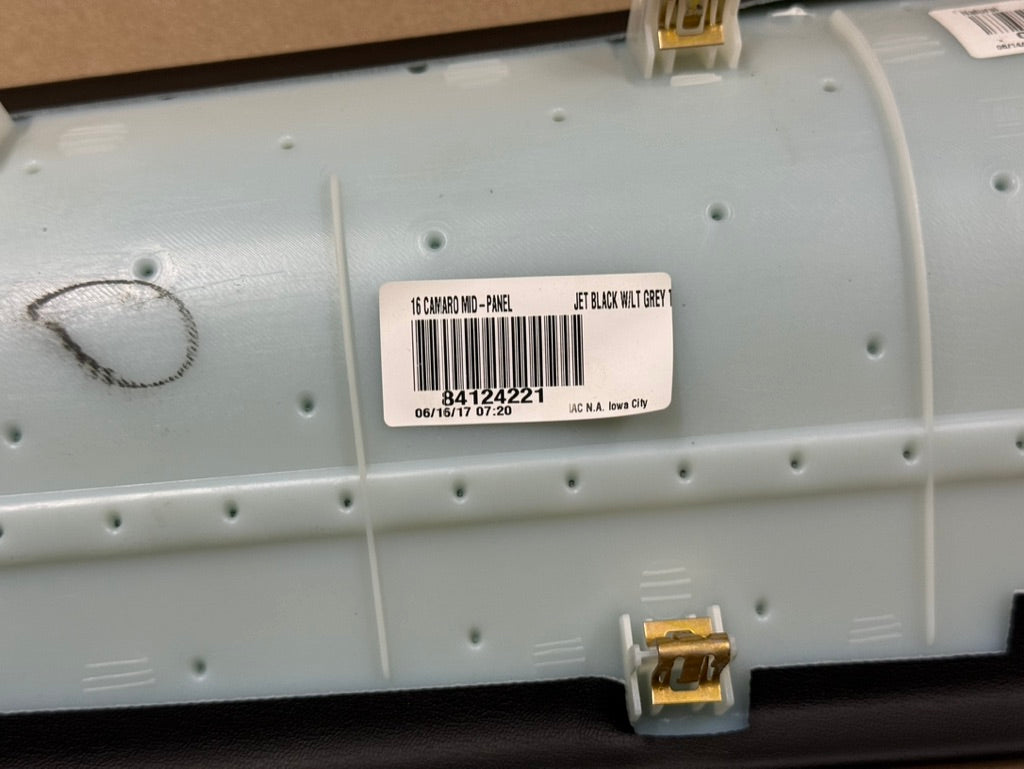 2016-2024 Chevrolet Camaro SS Dash Vent trim