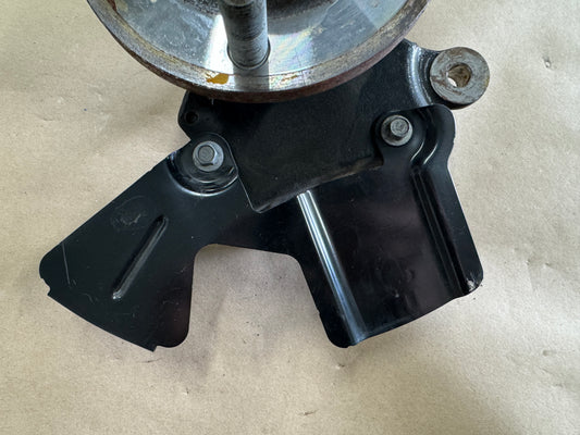 2015-2020 Ford Mustang PP1 GT LH Driver Side Front Spindle Knuckle Hub - OEM