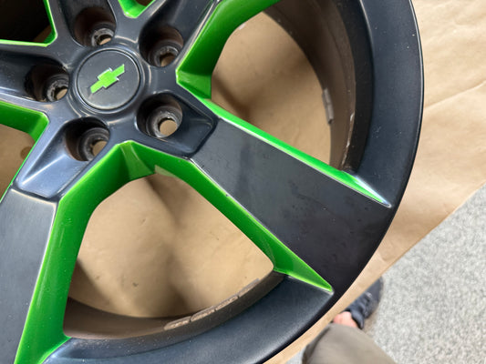 2010-2013 Chevrolet Camaro SS 20x8" Black/Green Wheel Rim