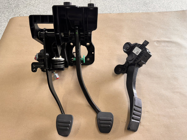 Manual Foot Pedals Kit Brake Clutch Gas Pedal For Mini JCW R56 - View #11