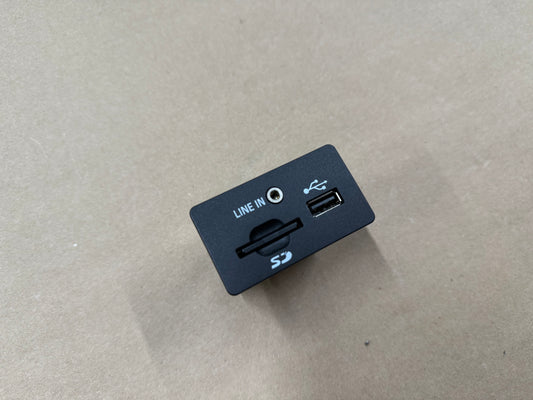 2015 Ford Mustang GT Ecoboost USB Port OEM 15-17