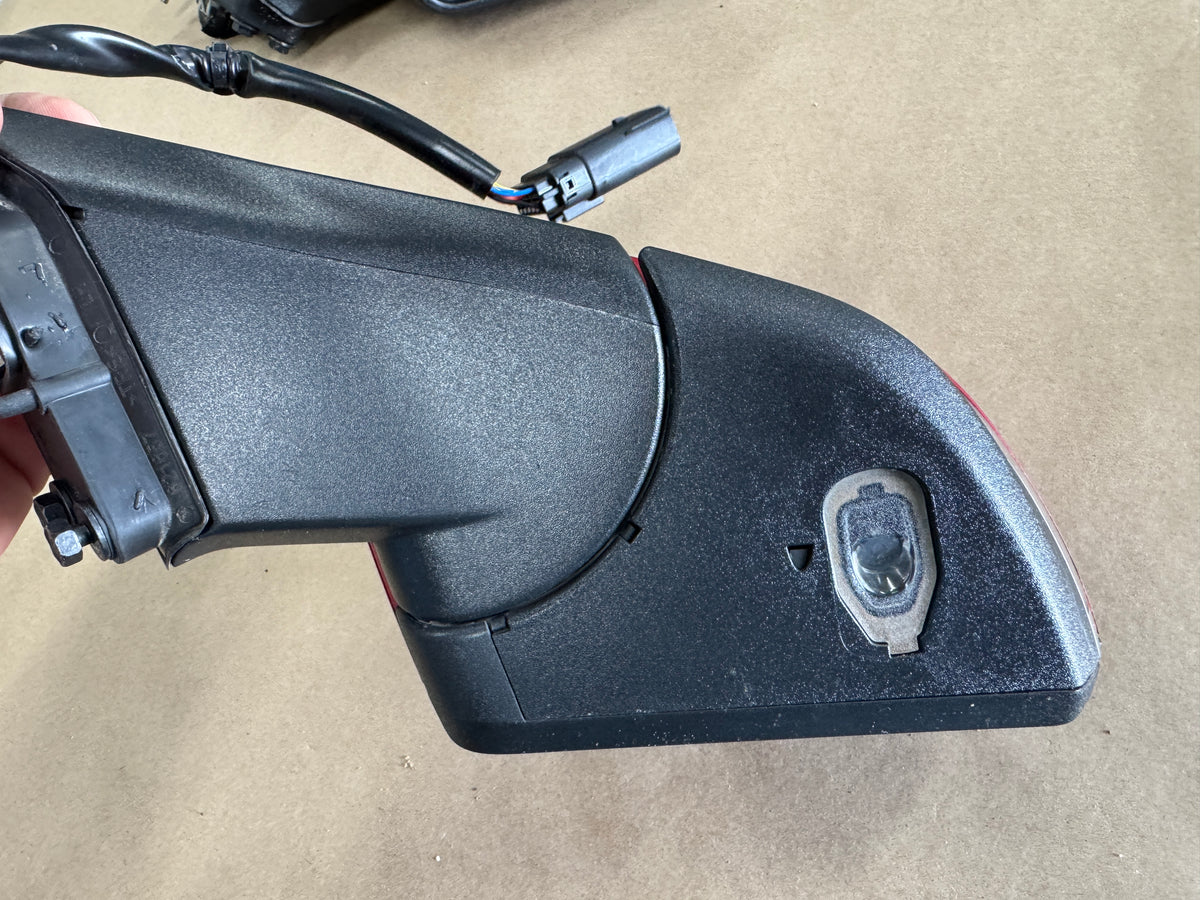 2015-2020 Ford Mustang GT LH Driver Side Mirror Heated Signal Puddle "D4"