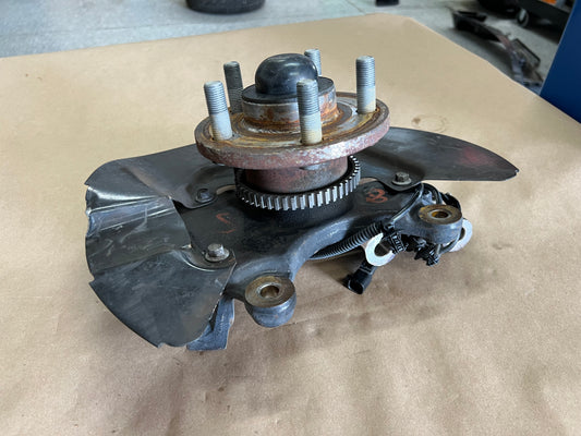 2015-2020 Ford Mustang 5.0L GT LH Driver Side Front Spindle Knuckle Hub