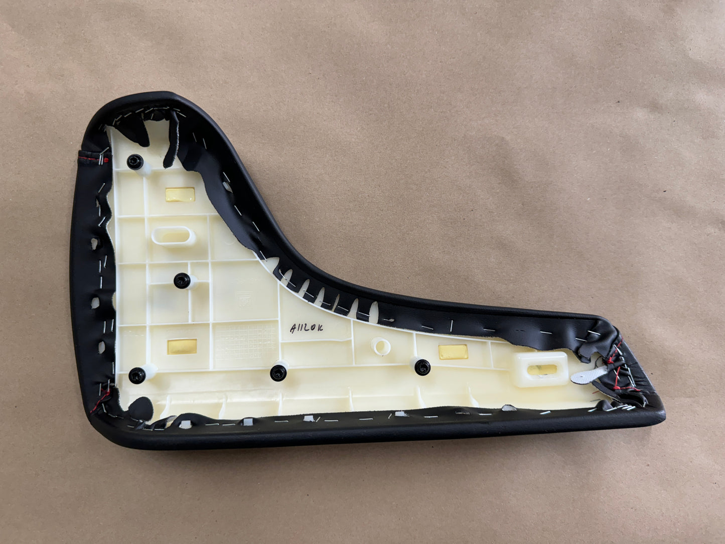2016-2023 Chevy Camaro ZL1 Black Leather Console Lid Red Stitching OEM