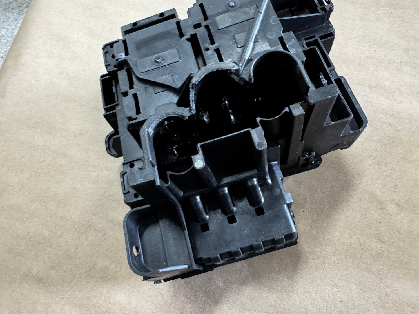 2024-2026 Ford Mustang GT Engine Bay Fuse Box Under Hood