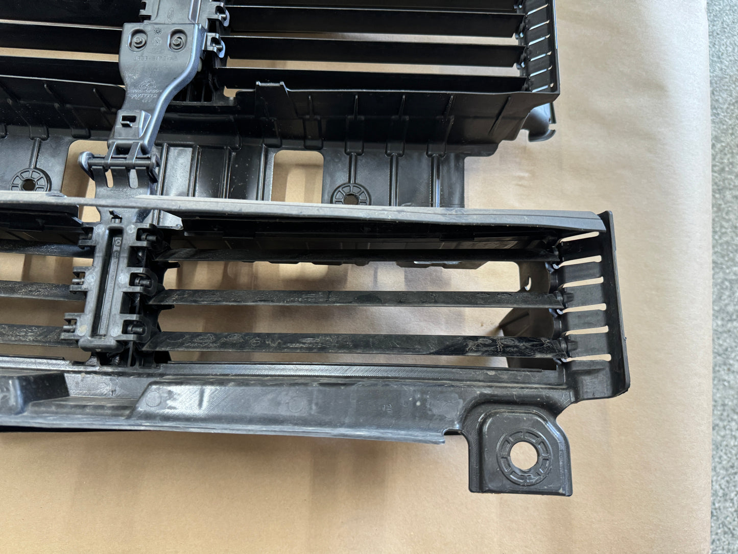 2018-2023 Ford Mustang GT Radiator Air Shutter Grille Assembly OEM