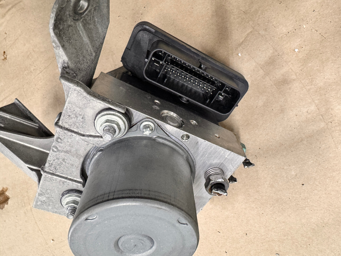 2019 Camaro SS ABS Module Controller Anti-Lock Brakes 31k miles
