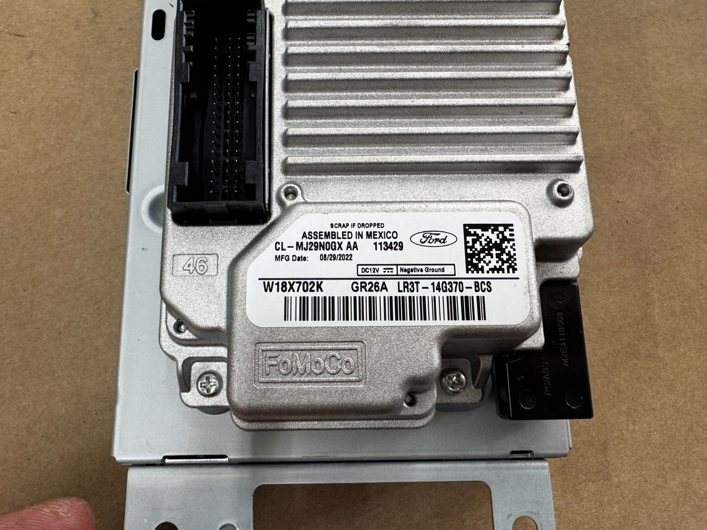 2022 Ford Mustang GT Touch Screen, Face Plate, Radio, Module USB Port - OEM