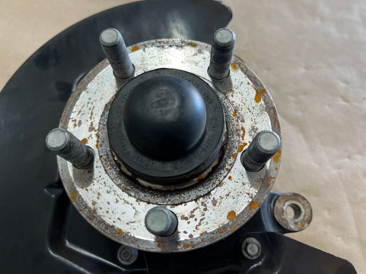 2015-2020 Ford Mustang 5.0L GT LH Driver Side Front Spindle Knuckle Hub