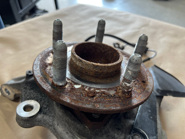 2016-2024 Chevrolet Camaro ZL1 SS RH Passenger Side Front Spindle