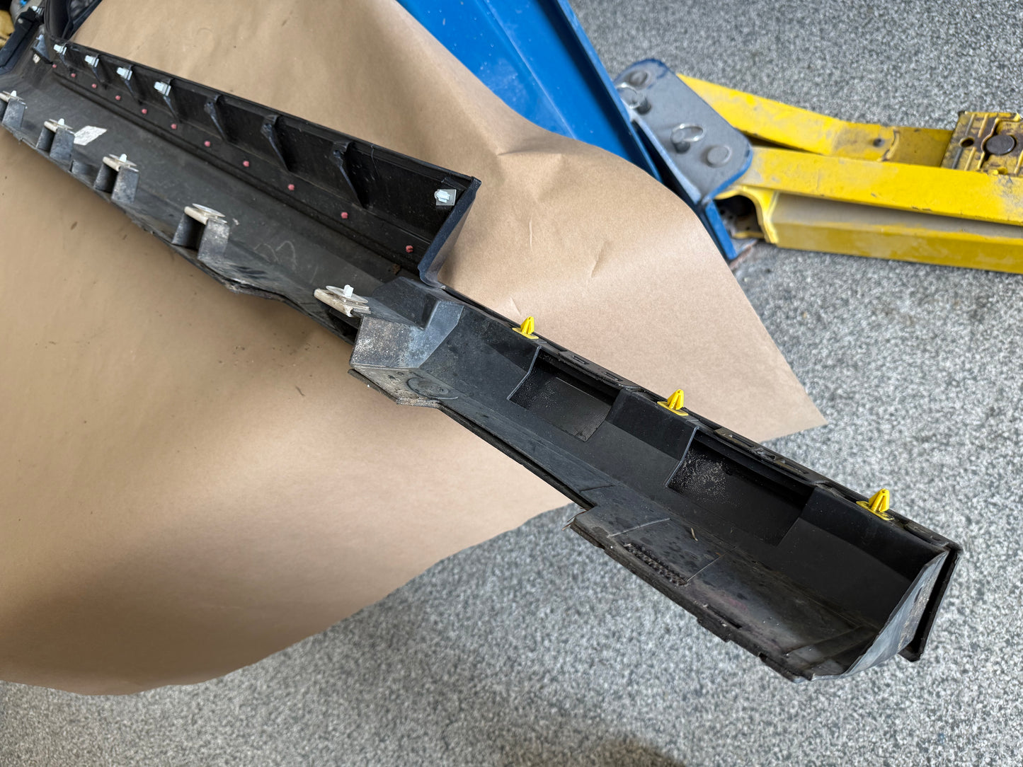 2016-2018 Chevrolet Camaro LH Side Skirt Molding Driver Side "Grey"