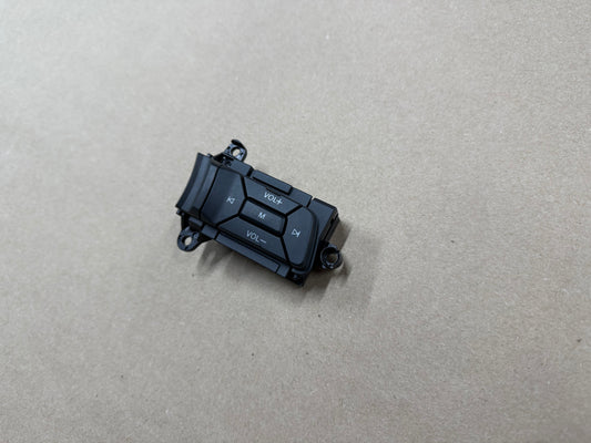 2015-2017 Ford Mustang GT RH Wheel Steering Button Volume Mute Search