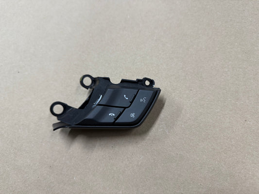 2015-2017 Ford Mustang GT RH Wheel Steering Button Sync Control