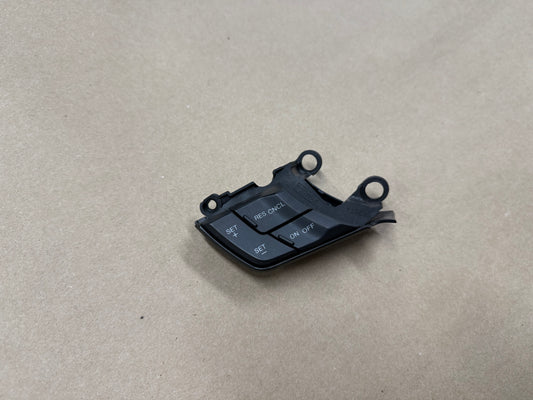 2015-2017 Ford Mustang GT LH Wheel Steering Button Cruise Control Steering