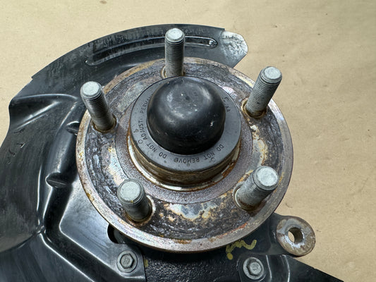 2015-2020 Ford Mustang 5.0L GT LH Driver Side Front Spindle Knuckle Hub