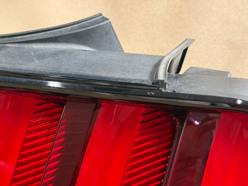 2015-2017 Ford Mustang GT V6 EcoBoost Tail Light RH Passenger Side LED