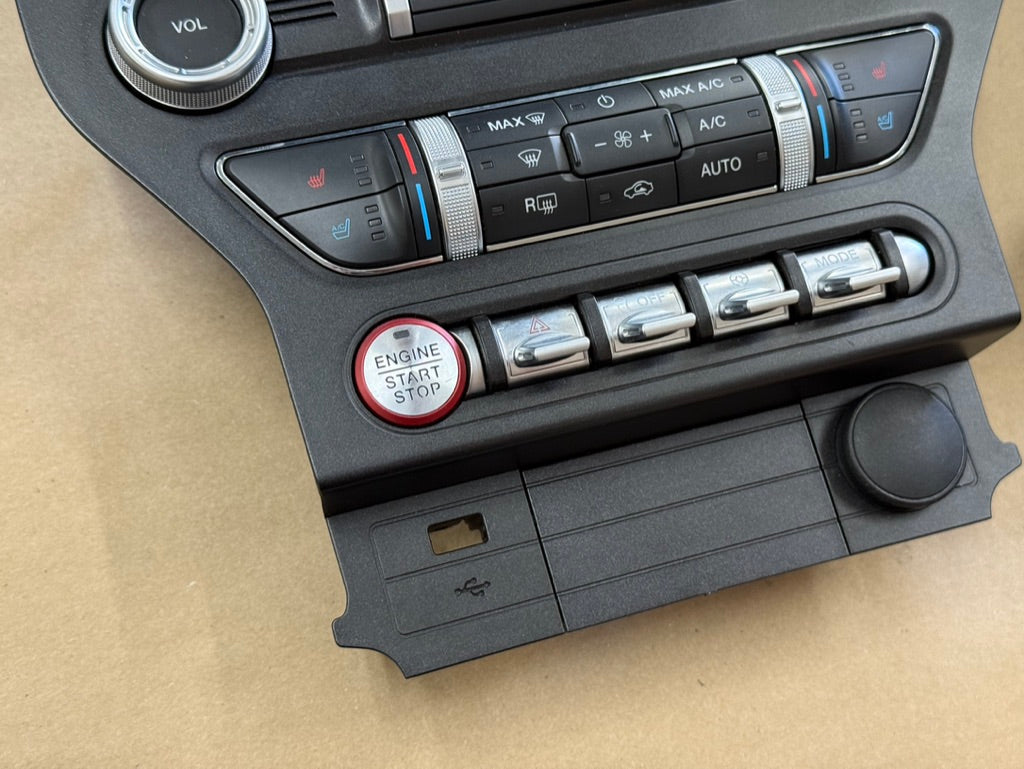 2022 Ford Mustang GT Touch Screen, Face Plate, Radio, Module USB Port