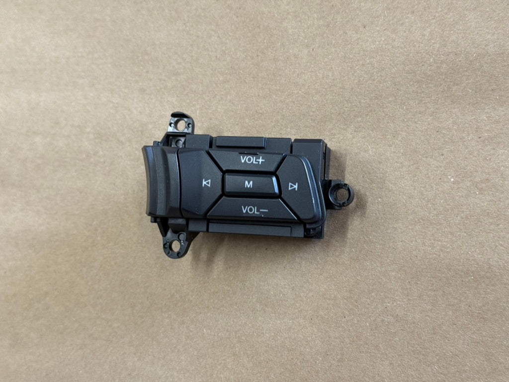 2015-2023 Ford Mustang GT RH Steering Wheel Button Volume Mute Search
