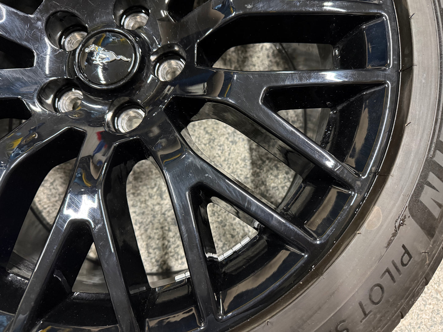 2015-2023 Mustang GT 5.0 19x9.5" Wheel Rim PP1 Rear 275/40/19 Michelin