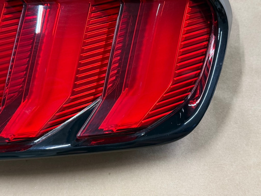2018-2023 Ford Mustang GT V6 EcoBoost Tail Light RH Passenger Side LED