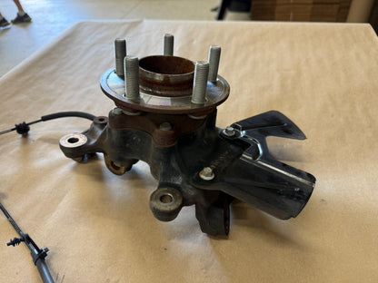 2021-2023 Ford Mustang 5.0 GT RH Passenger Side Front Spindle Knuckle Hub 4 Bolt