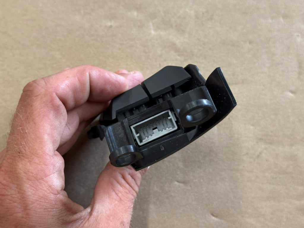 2015-2023 Ford Mustang GT RH Steering Wheel Button Sync Control