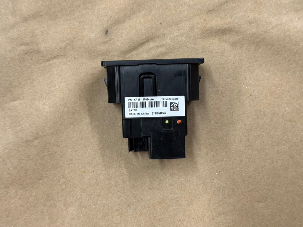 2019 Ford Mustang Touch Screen Face Plate Radio Module USB Port