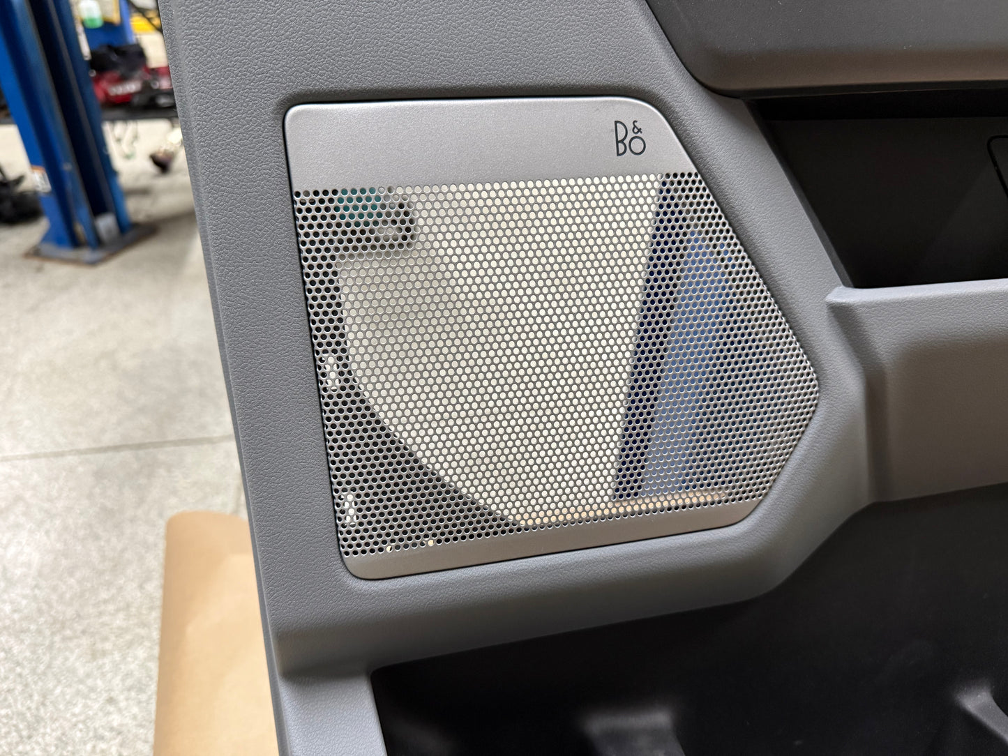 2023-2025 Ford F-250 F-350 Super Duty XLT Sport RH Passenger Front Door Panel