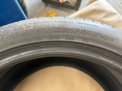 Pirelli P Zero PZ4 285/40/19 Tire