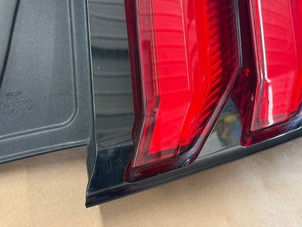 2018-2023 Ford Mustang GT V6 EcoBoost Tail Light RH Passenger Side LED