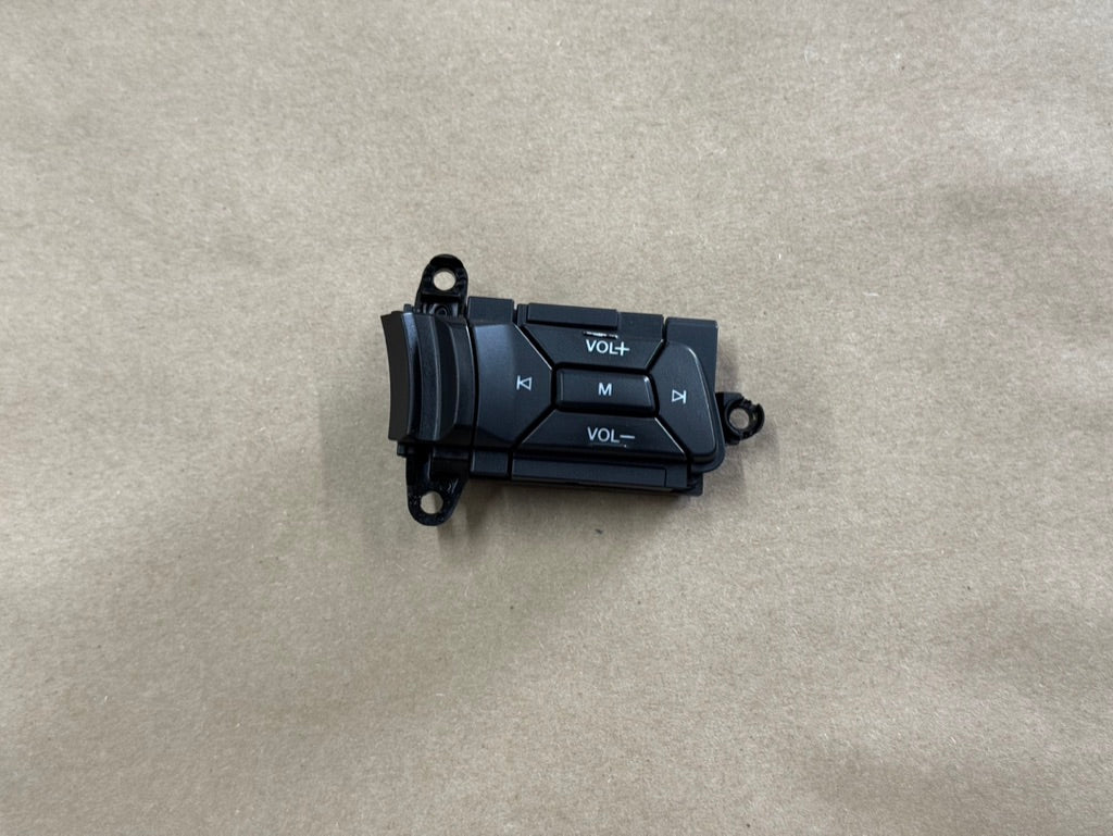 2015-2023 Ford Mustang GT RH Steering Wheel Button Volume Mute Search