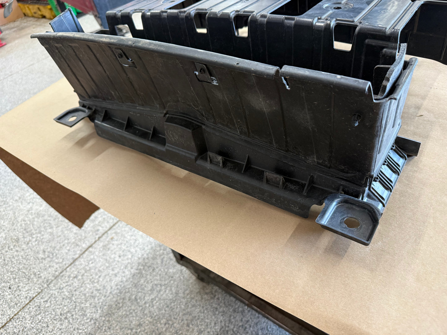 2018-2023 Ford Mustang GT Radiator Air Shutter Grille Assembly